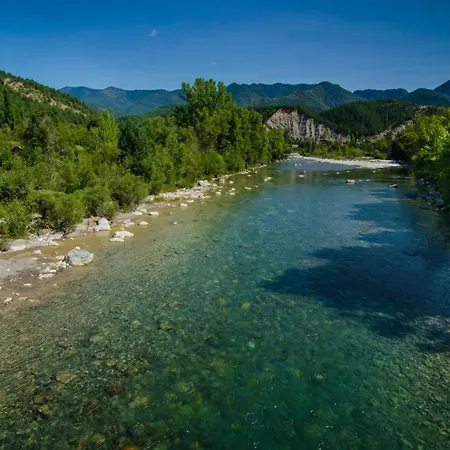 Daire Borda Fuertes *